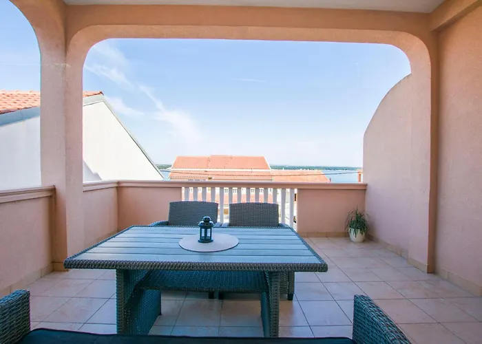 Kreso Apartamento Tkon
