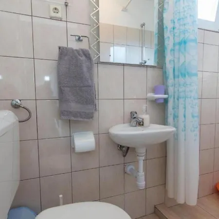 Appartement Kreso Tkon