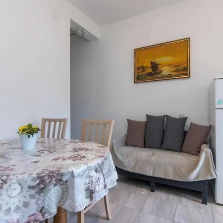 Kreso Appartement Tkon