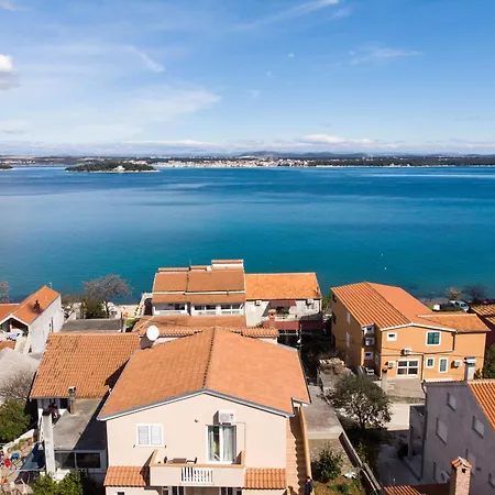 Apartment Kreso - 100 M From Sea
